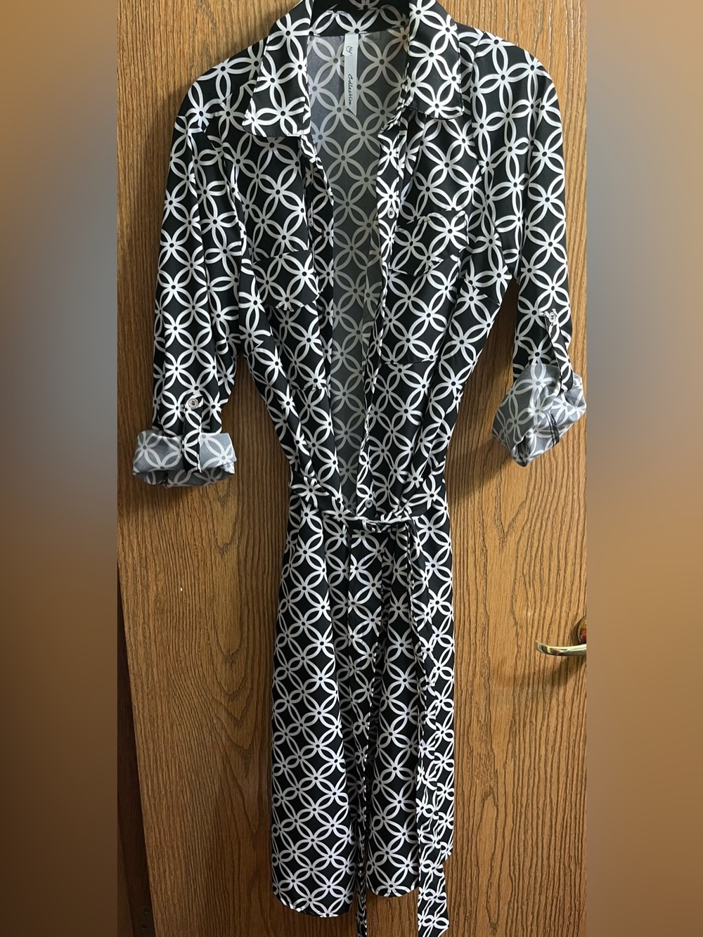 NY Collection Black and White Geometric Tie-Waist Duster Dress